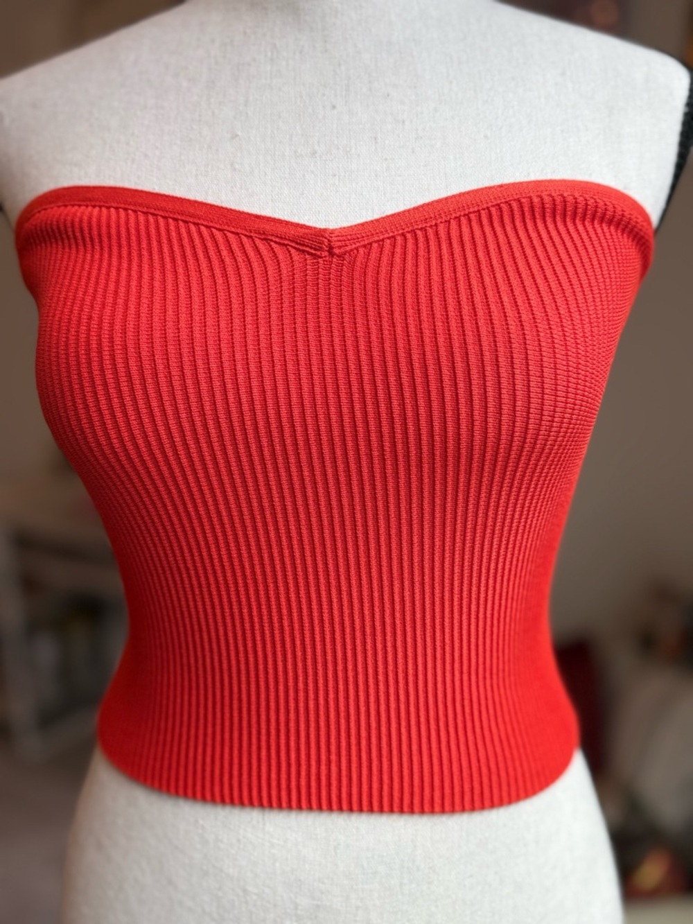 NWT Aritzia Babaton Sculpt Knit